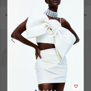 hm innovation circular design story bow crop & draped mini skirt